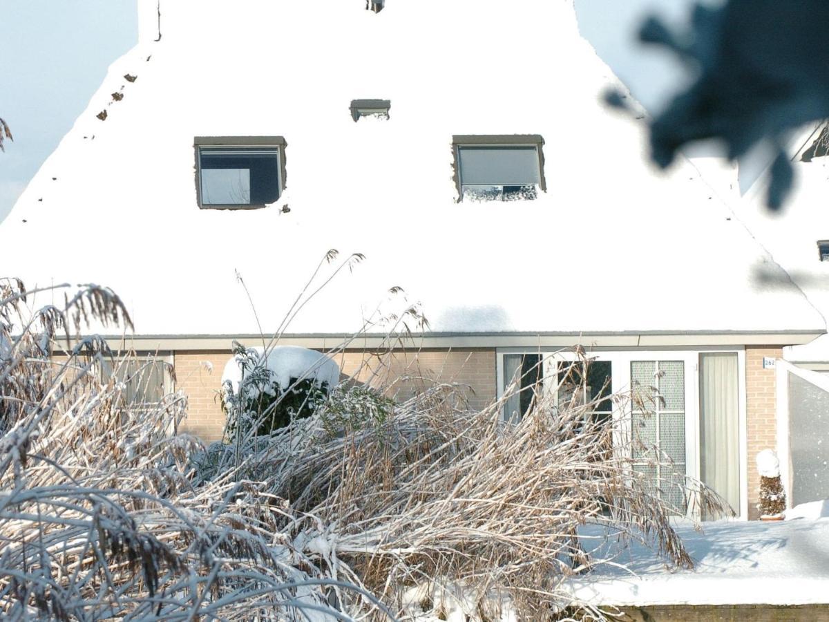 Lush Holiday Home In Earnew Ld Earnewâld Екстериор снимка